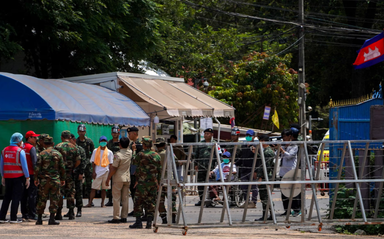 Thailand returns some Cambodian soldiers ahead of key border talks